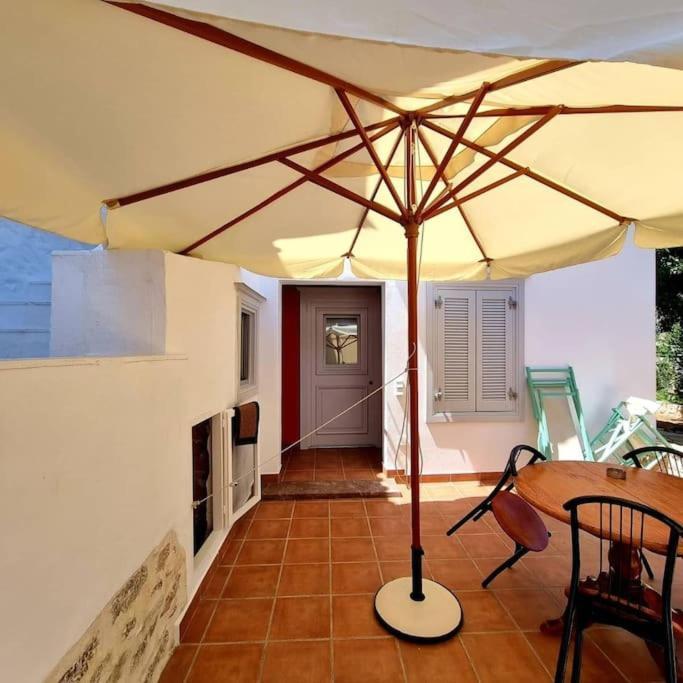 Sterna Apartment Hydra  Exterior photo